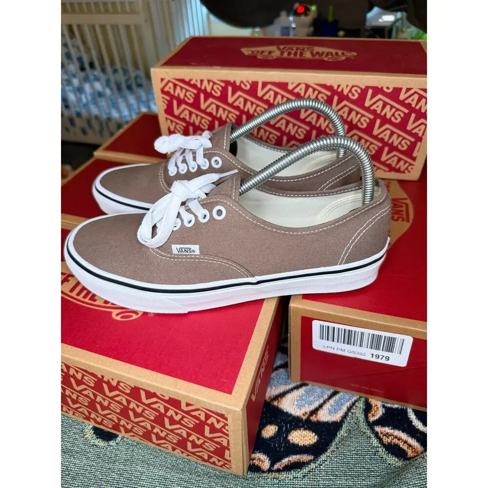 BRAND NEW Vans Authentic Walnut Men 8/Women 9.5